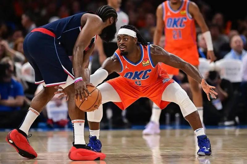 崭露头角 崭露头角