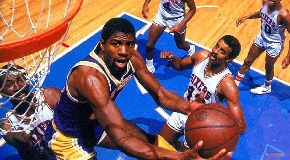 他曾在多个 他曾在多个